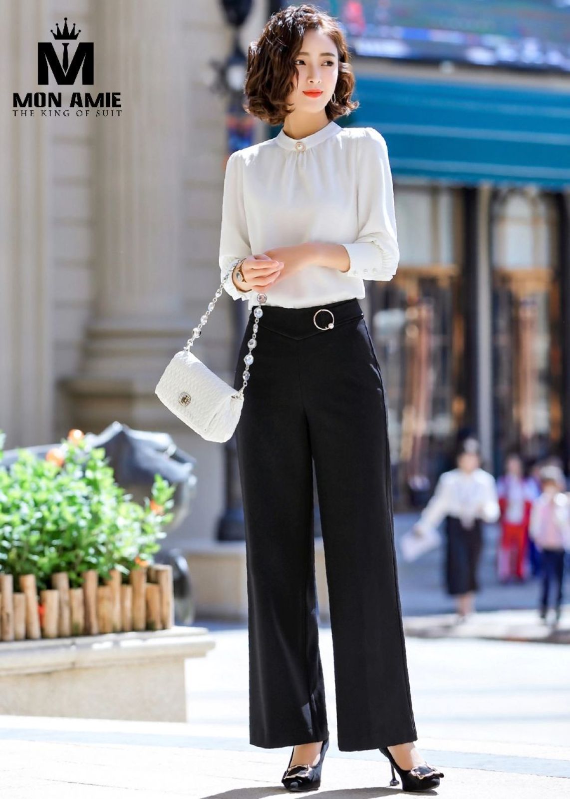 White Stand Collar Shirt With Half Sleeves 